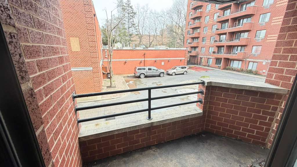 Apartment Northern Blvd  Queens, NY 11354, MLS-RD5613-2