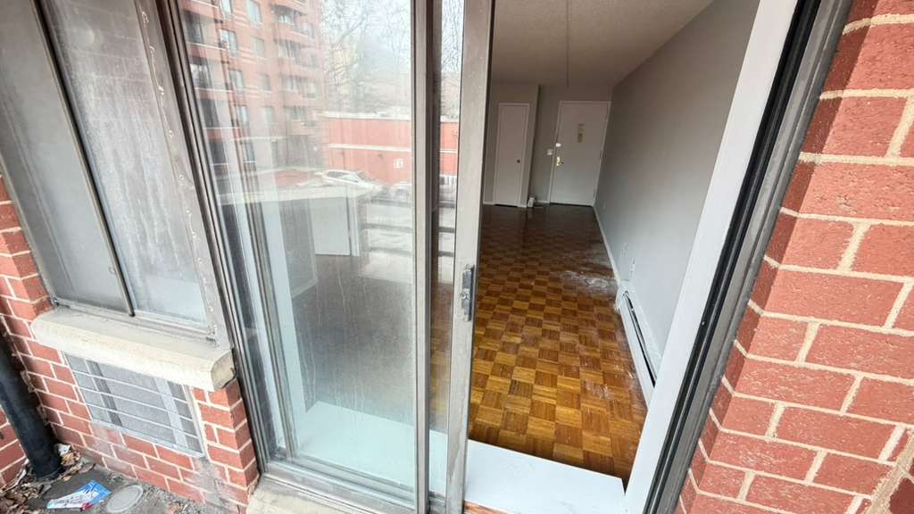 Apartment Northern Blvd  Queens, NY 11354, MLS-RD5613-6