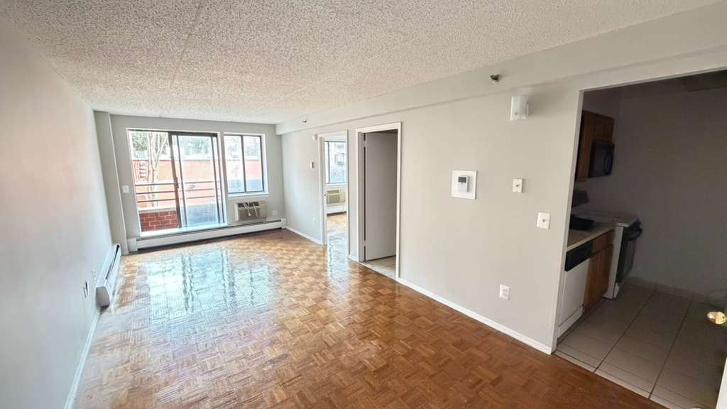 Apartment Northern Blvd  Queens, NY 11354, MLS-RD5613-13