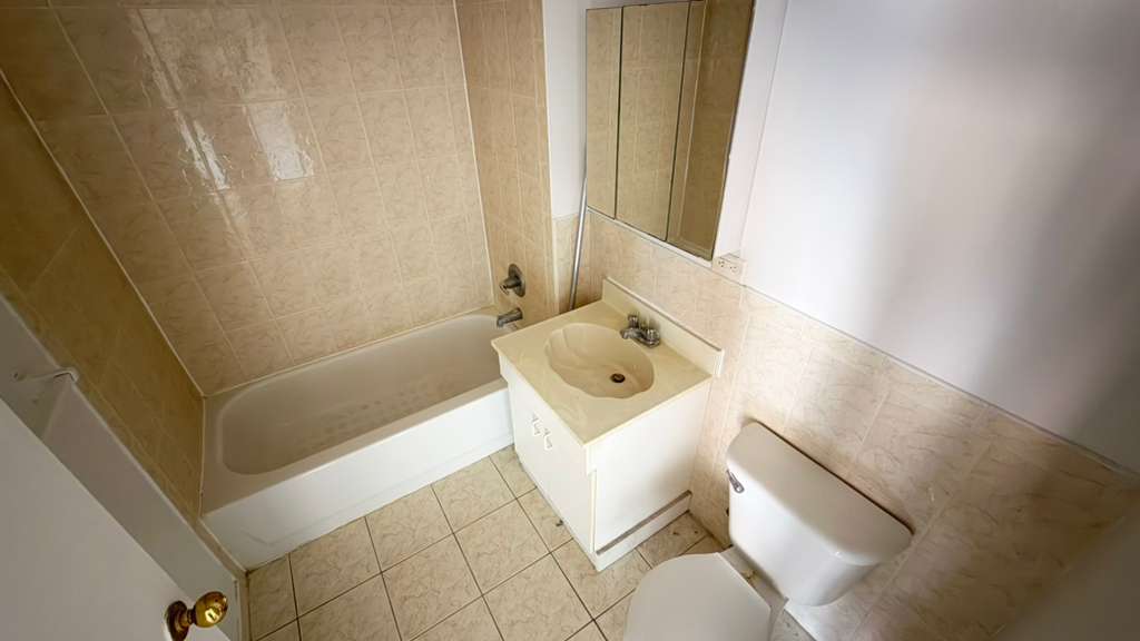 Apartment Northern Blvd  Queens, NY 11354, MLS-RD5613-19