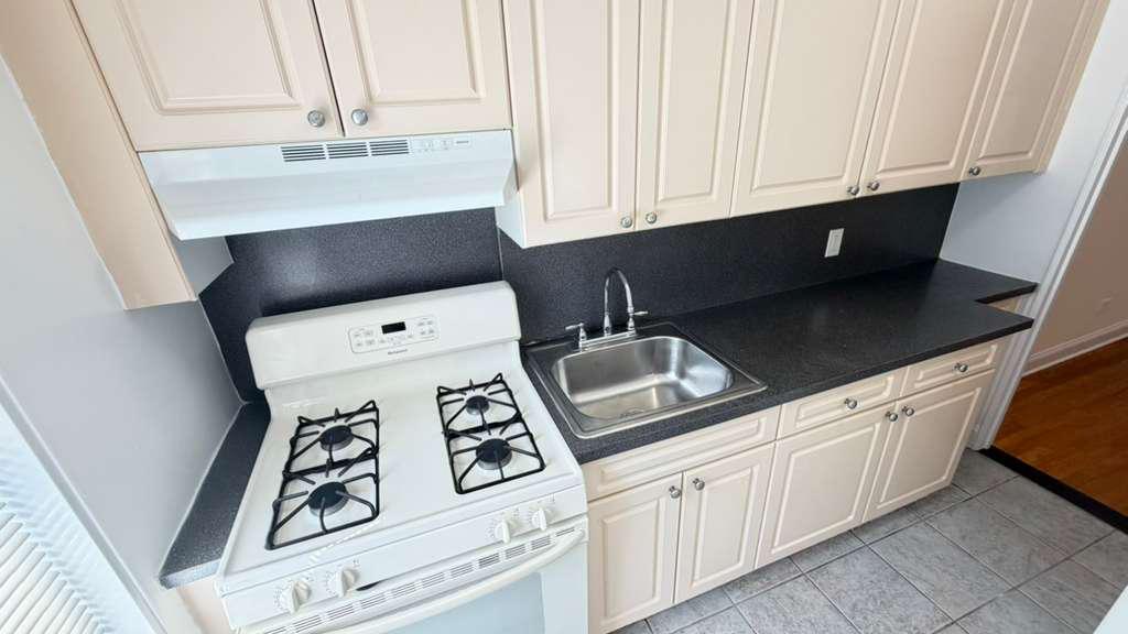 Apartment 77th Street Queens, NY 11372, MLS-RD5628-3