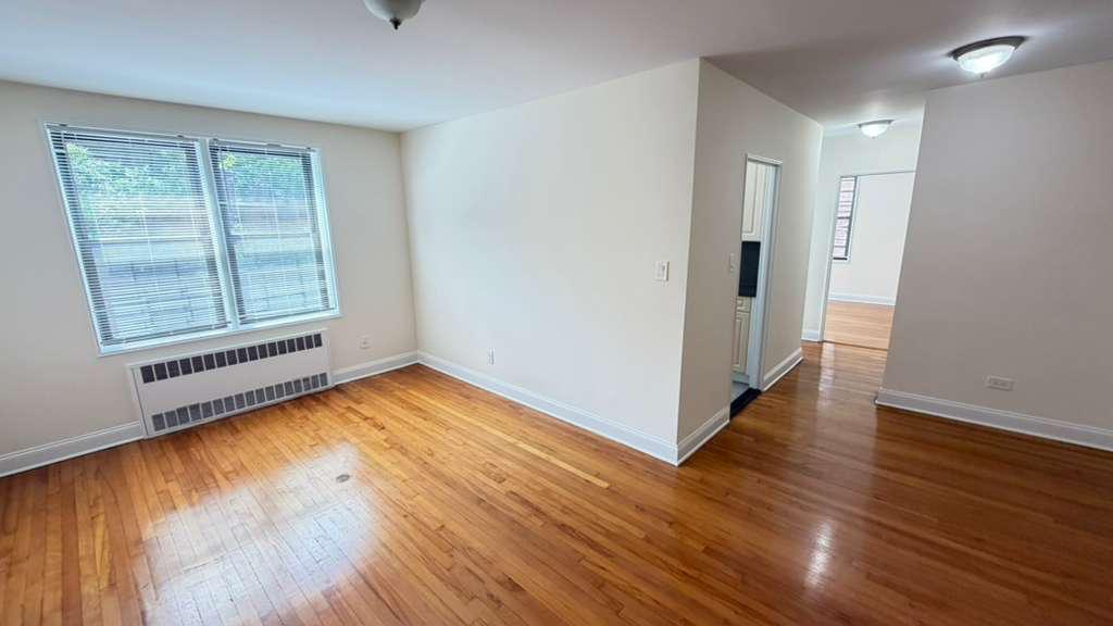 Apartment 77th Street Queens, NY 11372, MLS-RD5628-10
