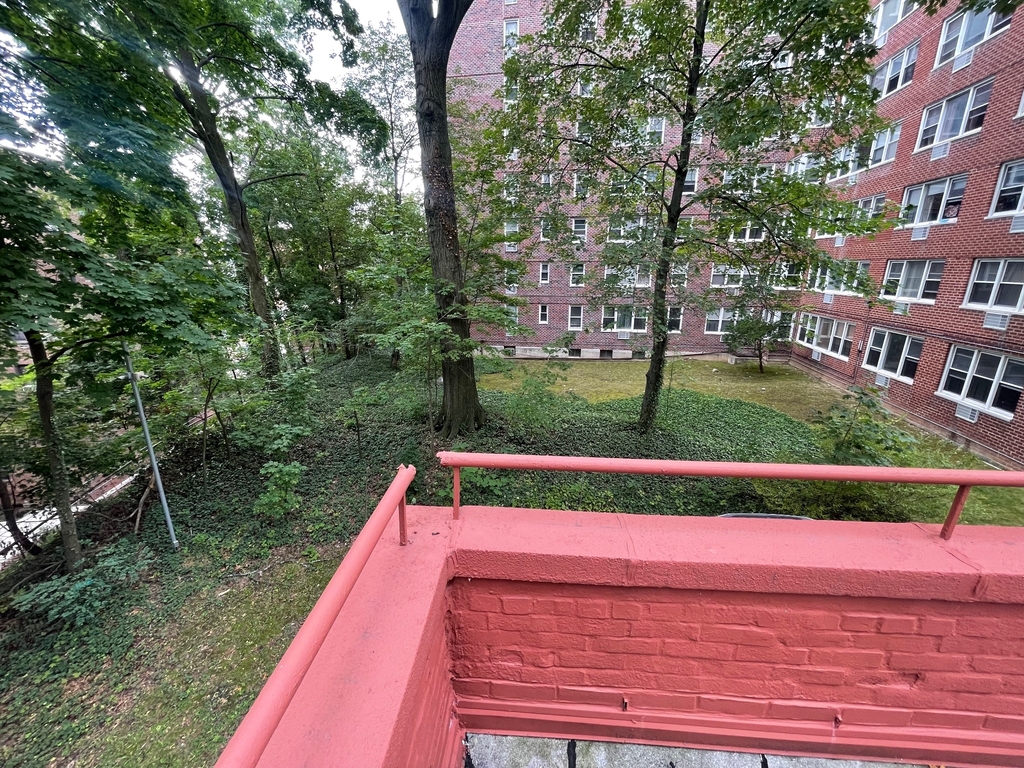Apartment Highland Avenue Queens, NY 11432, MLS-RD5635-2