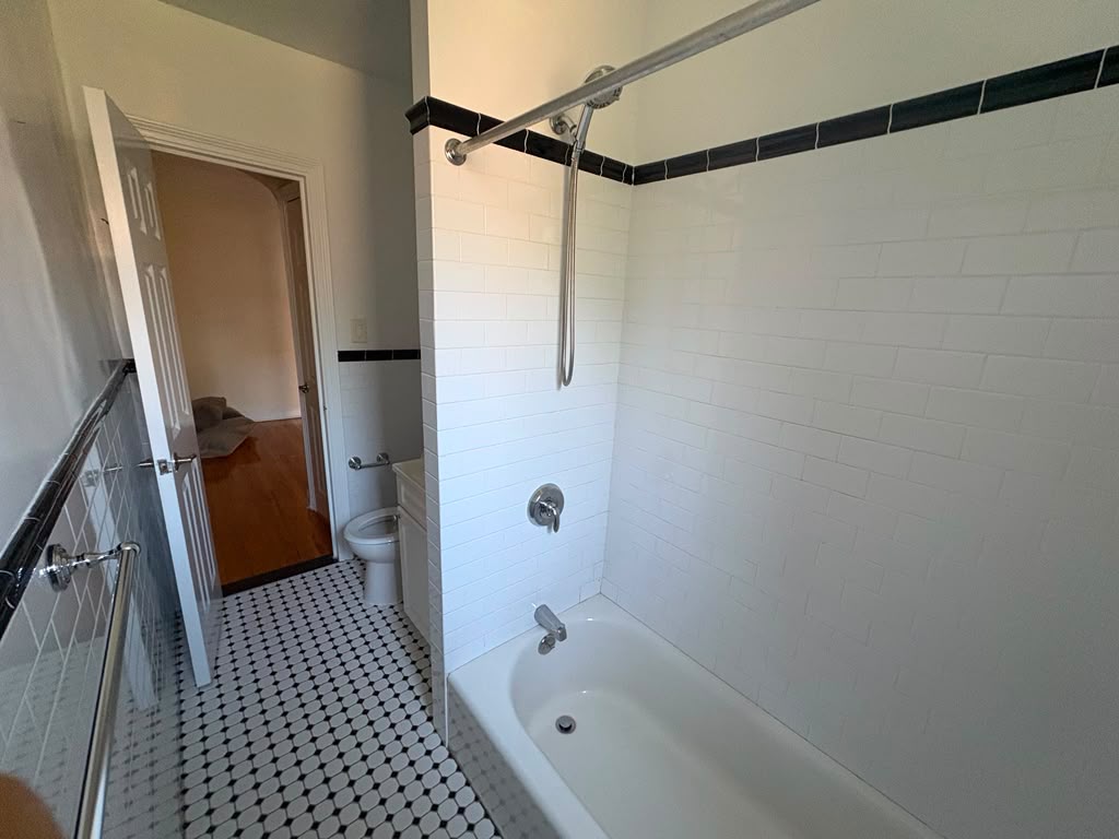 Apartment Highland Avenue Queens, NY 11432, MLS-RD5635-3