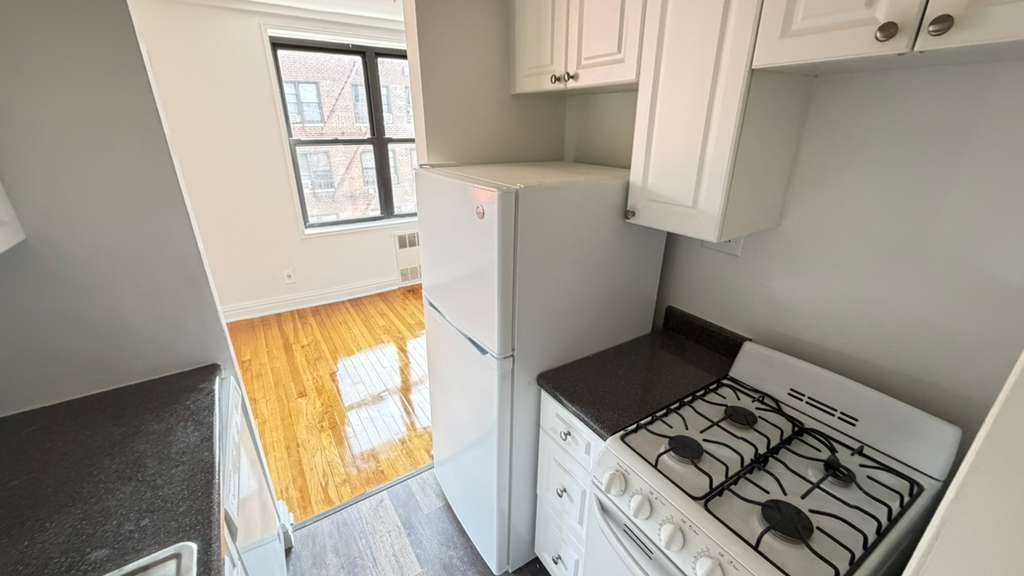 Apartment 67th Drive  Queens, NY 11375, MLS-RD5637-3