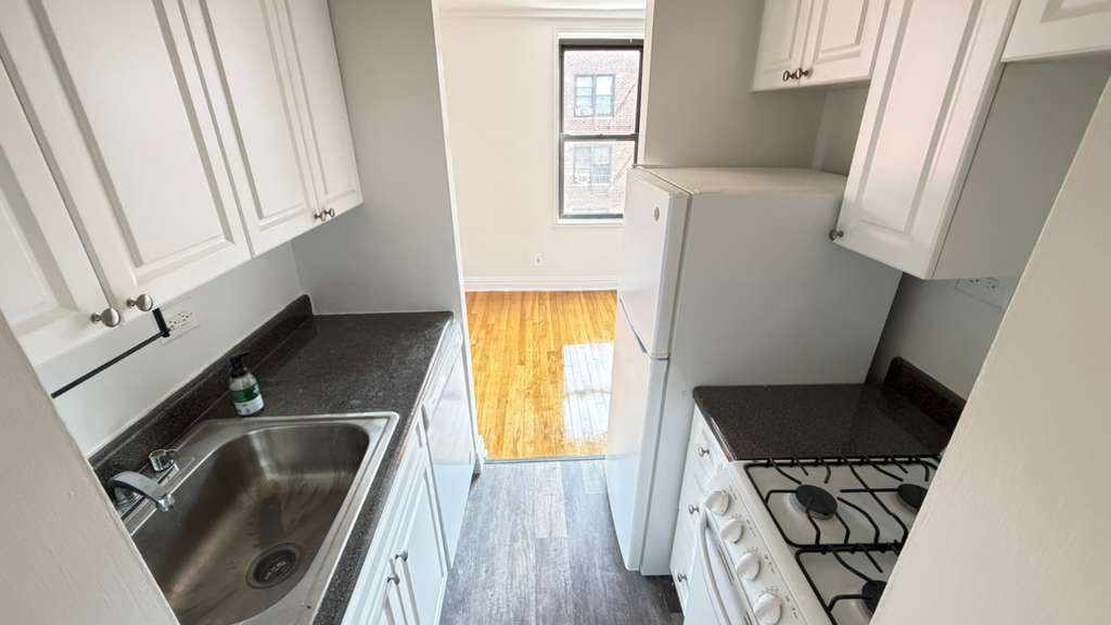 Apartment 67th Drive  Queens, NY 11375, MLS-RD5637-19