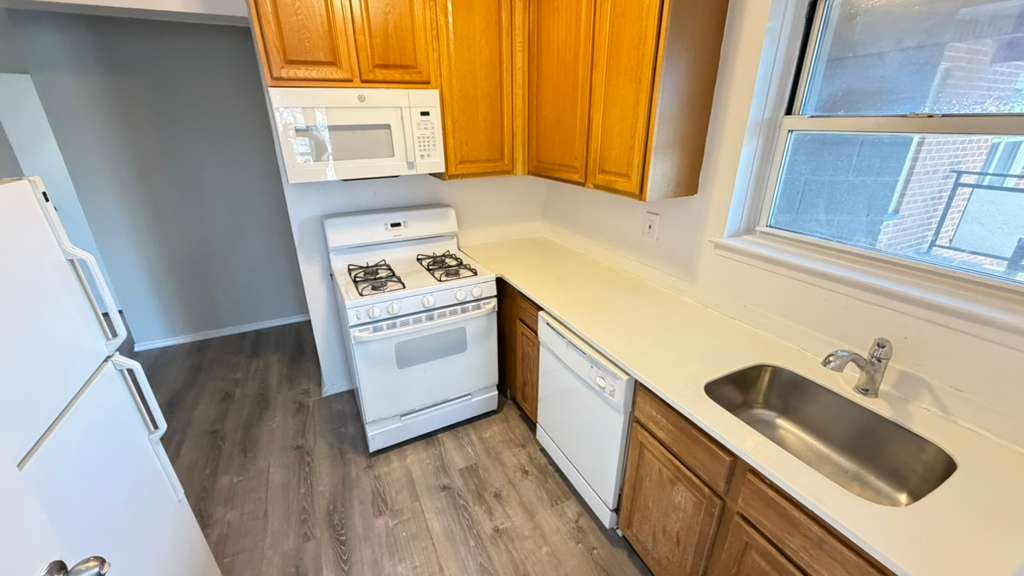 Apartment Bell Blvd  Queens, NY 11360, MLS-RD5638-5