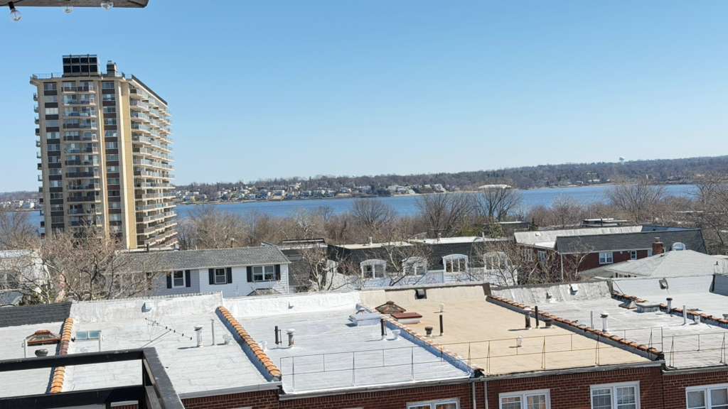Apartment Bell Blvd  Queens, NY 11360, MLS-RD5640-20