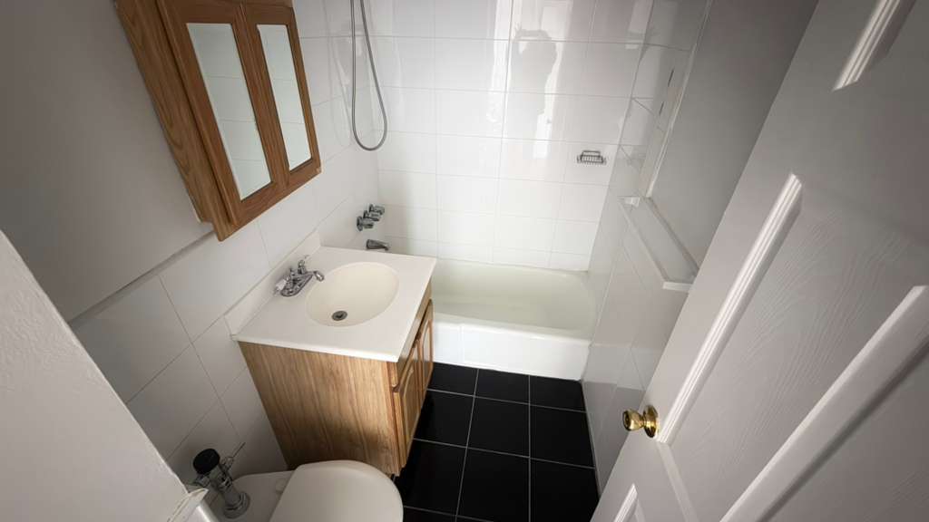 Apartment Bell Blvd  Queens, NY 11360, MLS-RD5640-13