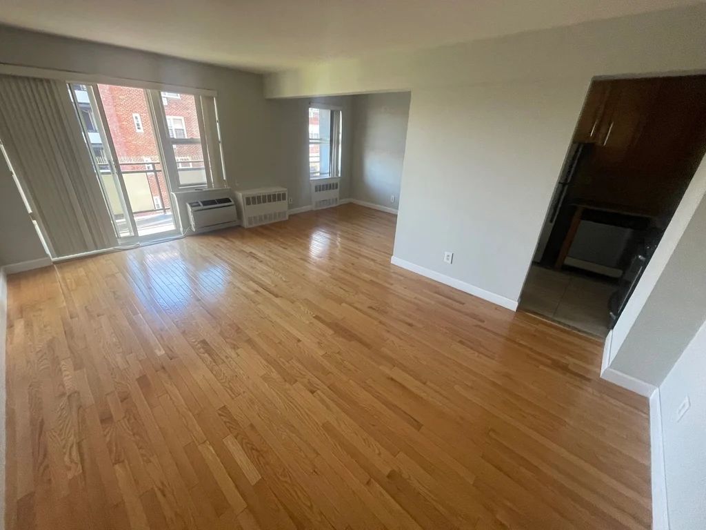 Apartment Bell Blvd  Queens, NY 11360, MLS-RD5642-7