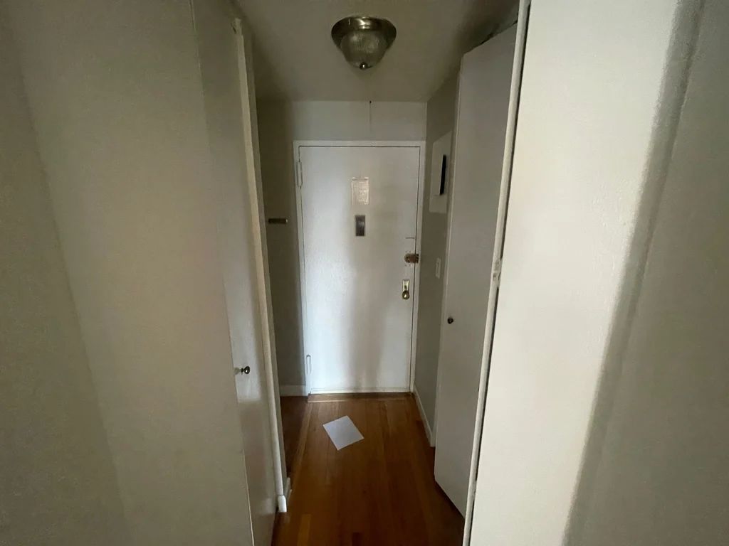 Apartment Bell Blvd  Queens, NY 11360, MLS-RD5642-12