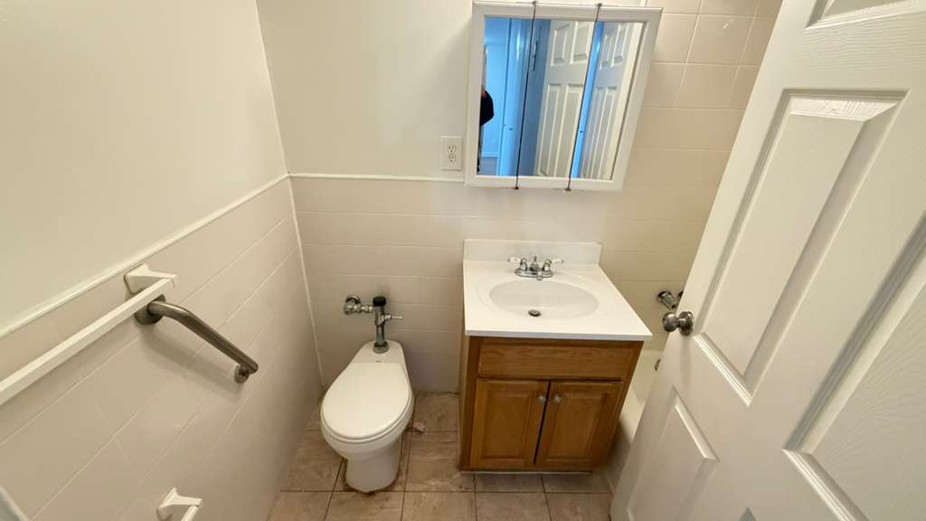 Apartment Bell Blvd  Queens, NY 11360, MLS-RD5643-16