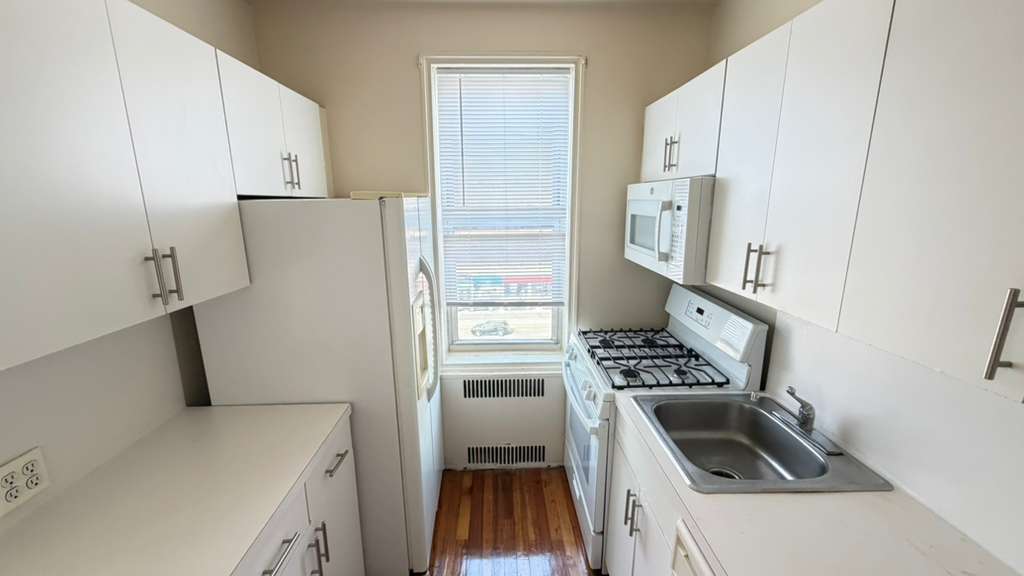 Apartment 76th Drive Queens, NY 11375, MLS-RD5650-2