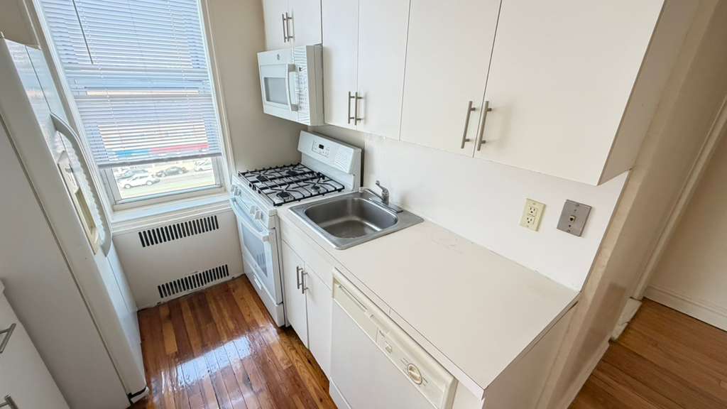 Apartment 76th Drive Queens, NY 11375, MLS-RD5650-3