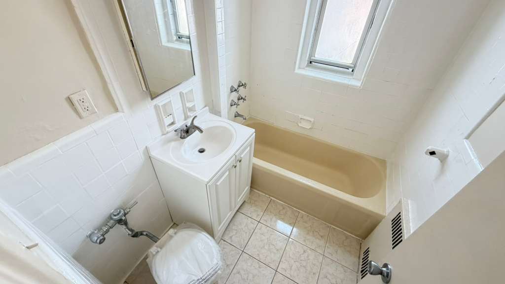 Apartment 76th Drive Queens, NY 11375, MLS-RD5650-6