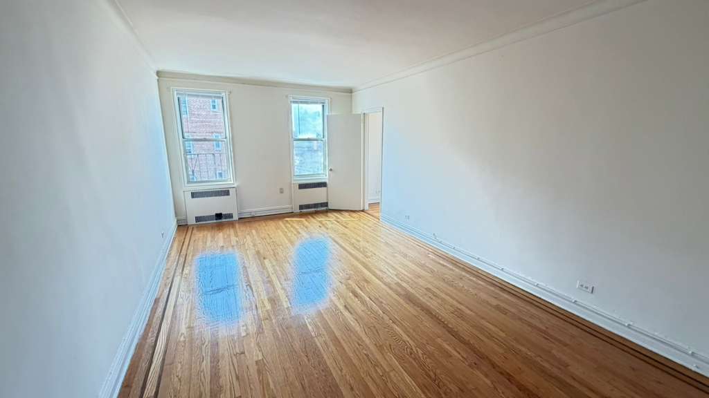 Apartment 76th Drive Queens, NY 11375, MLS-RD5650-11
