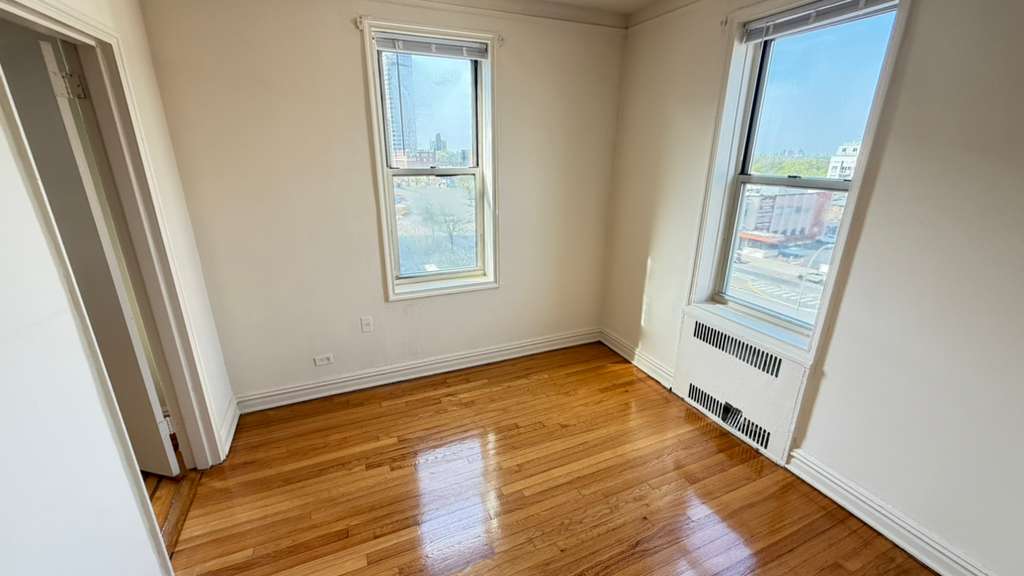 Apartment 76th Drive Queens, NY 11375, MLS-RD5650-17