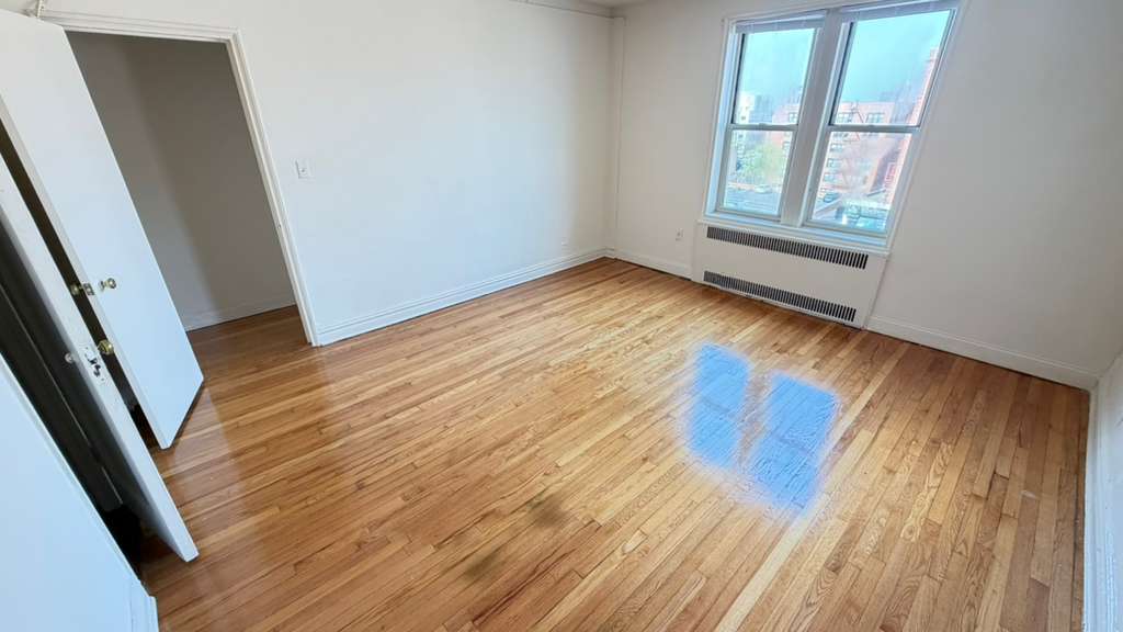 Apartment 76th Drive  Queens, NY 11375, MLS-RD5650-20