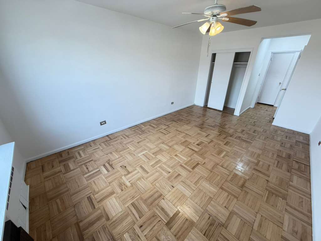 Apartment Queens Blvd  Queens, NY 11375, MLS-RD5652-17