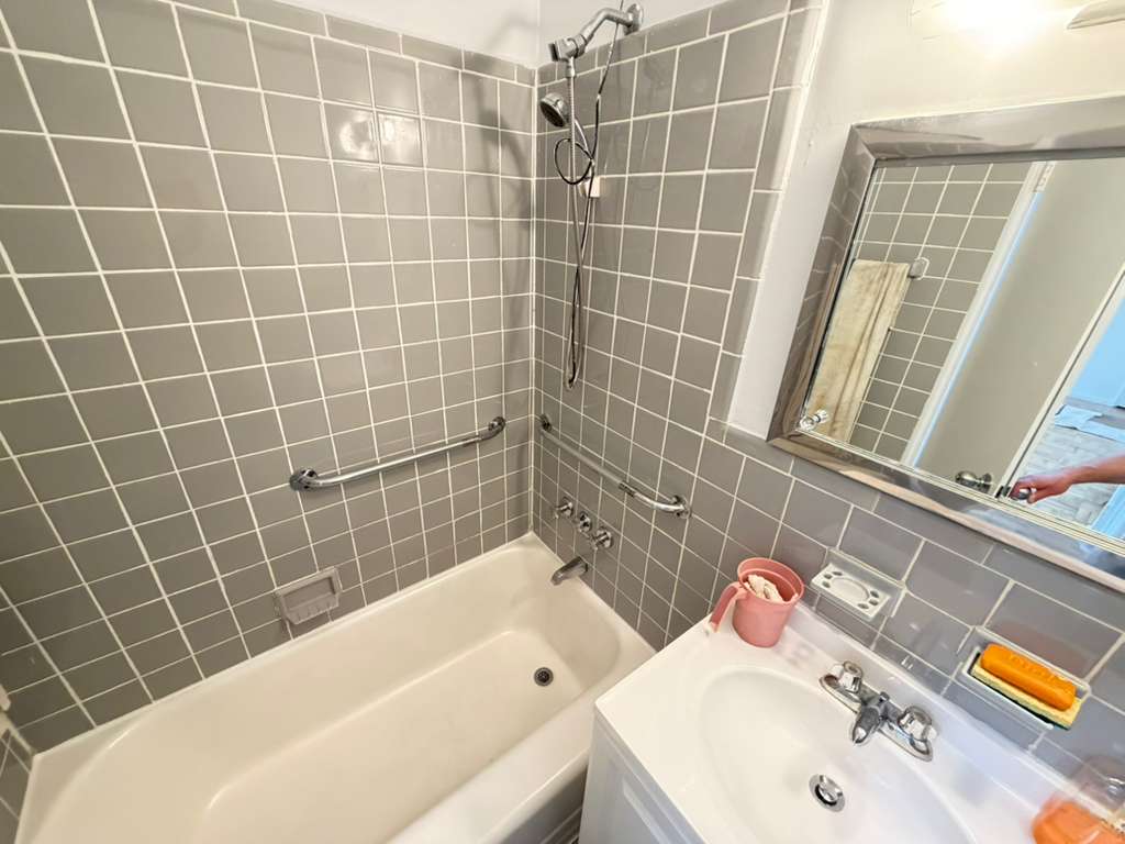 Apartment Queens Blvd  Queens, NY 11375, MLS-RD5652-19