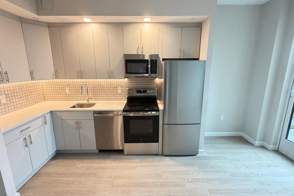 Apartment Hillside Avenue Queens, NY 11432, MLS-RD5662-3