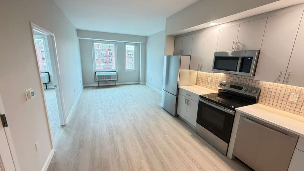 Apartment Hillside Avenue Queens, NY 11432, MLS-RD5666-5