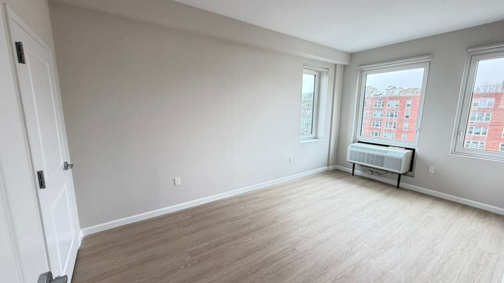 Apartment Hillside Avenue Queens, NY 11432, MLS-RD5666-12