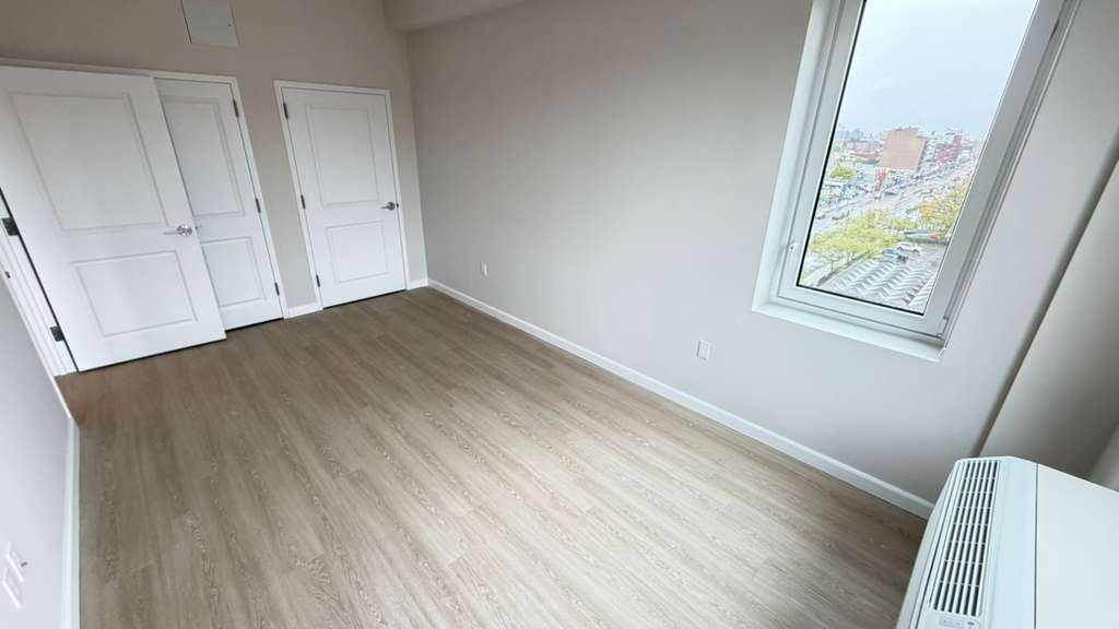 Apartment Hillside Avenue Queens, NY 11432, MLS-RD5666-16