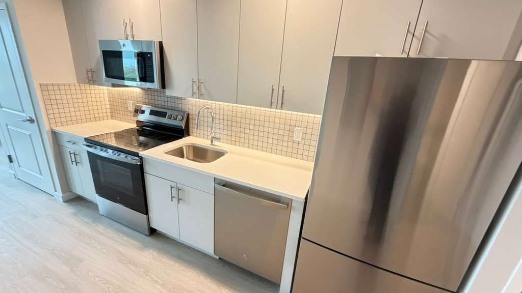 Apartment Hillside Avenue Queens, NY 11432, MLS-RD5667-2