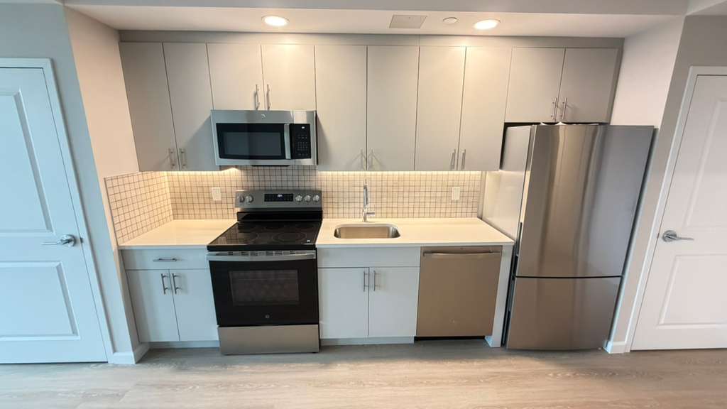 Apartment Hillside Avenue Queens, NY 11432, MLS-RD5667-4