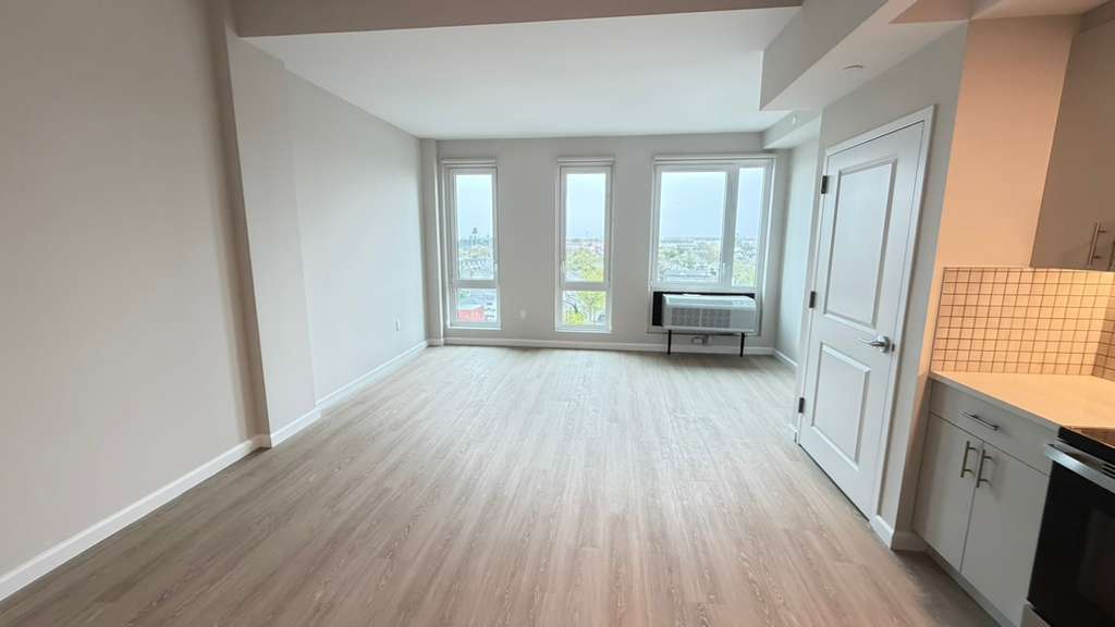 Apartment Hillside Avenue Queens, NY 11432, MLS-RD5667-7