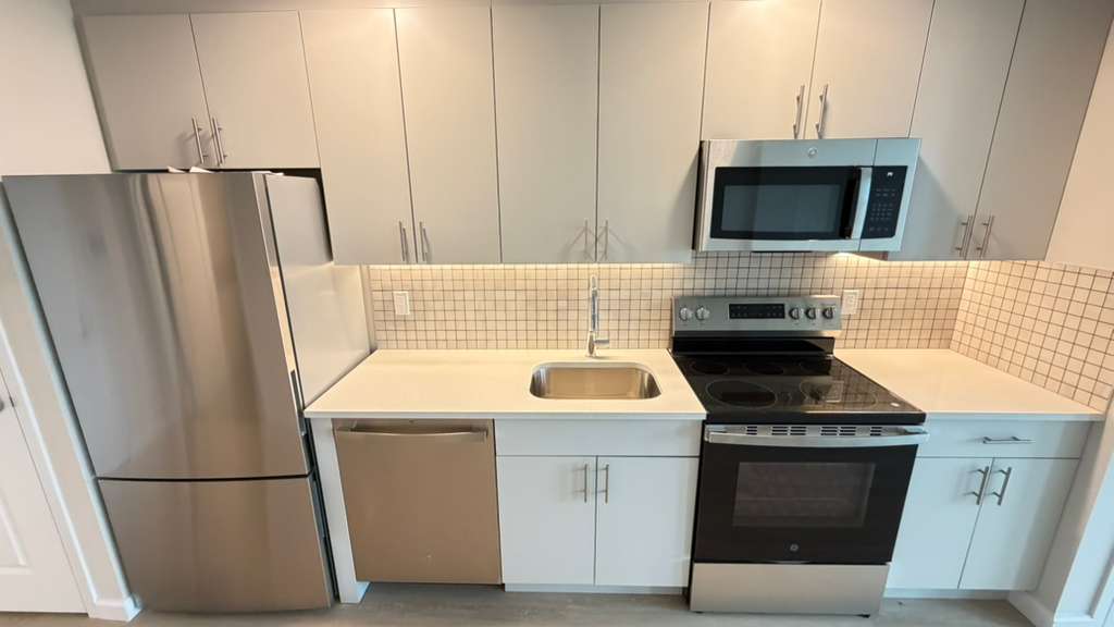Apartment Hillside Avenue Queens, NY 11432, MLS-RD5668-4