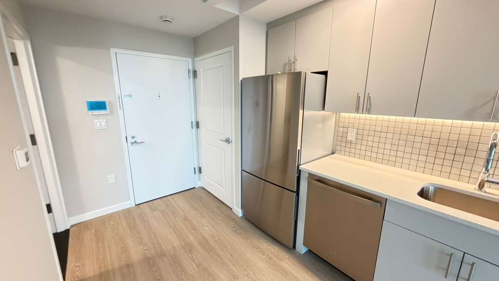 Apartment Hillside Avenue Queens, NY 11432, MLS-RD5668-6