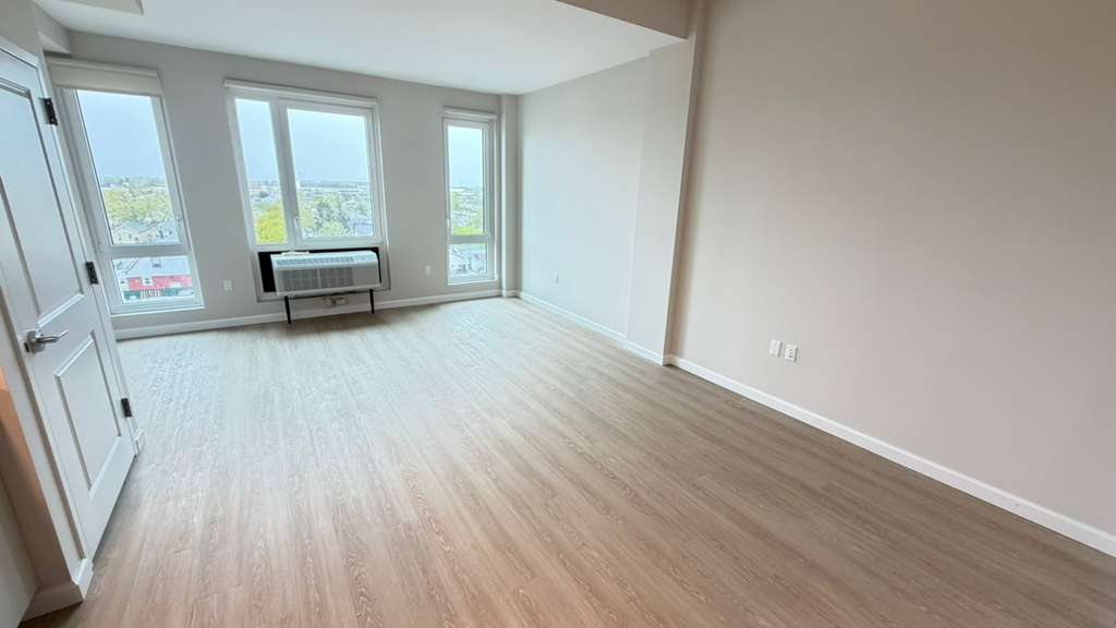 Apartment Hillside Avenue Queens, NY 11432, MLS-RD5668-9