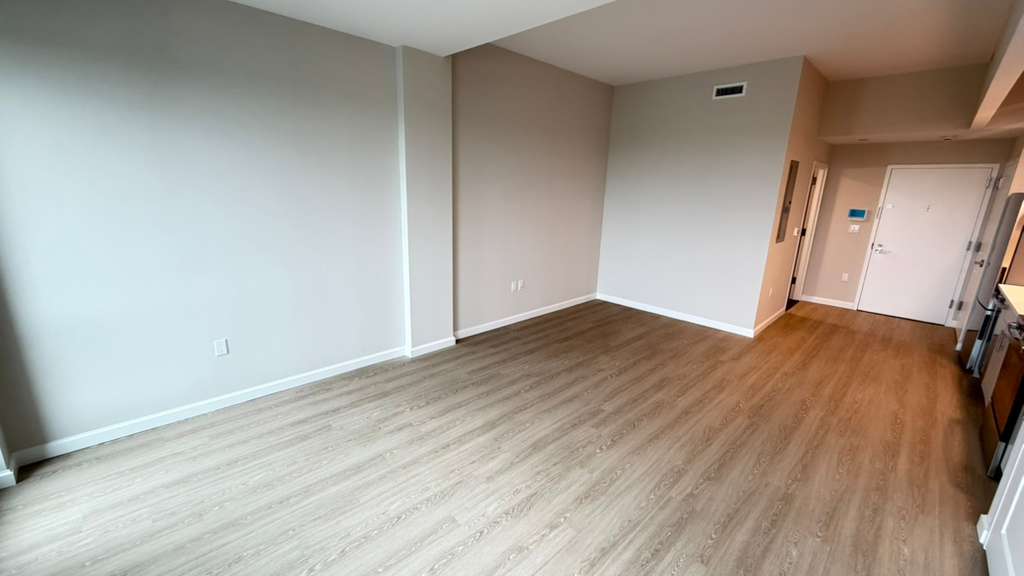 Apartment Hillside Avenue Queens, NY 11432, MLS-RD5668-16