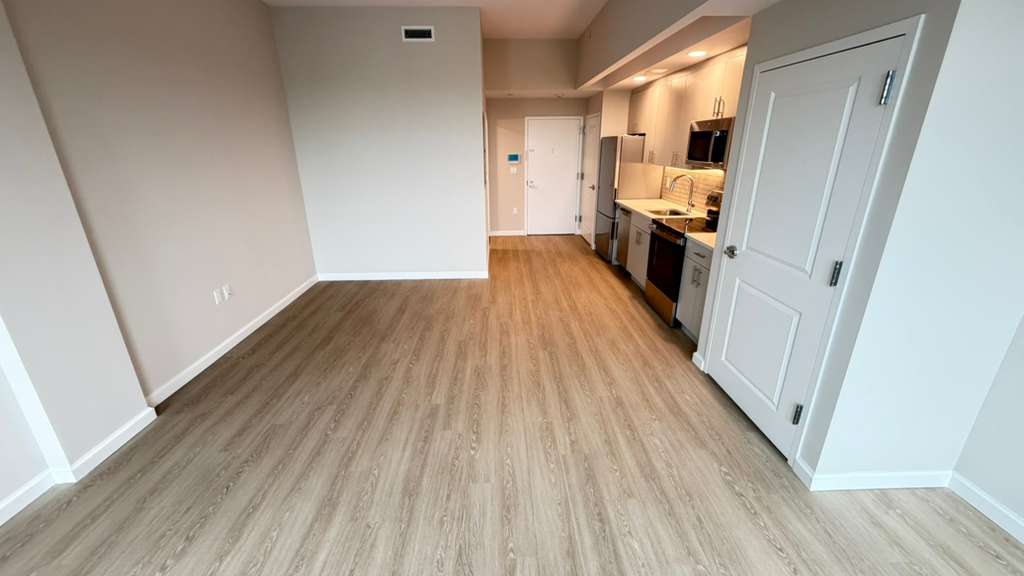 Apartment Hillside Avenue Queens, NY 11432, MLS-RD5668-17