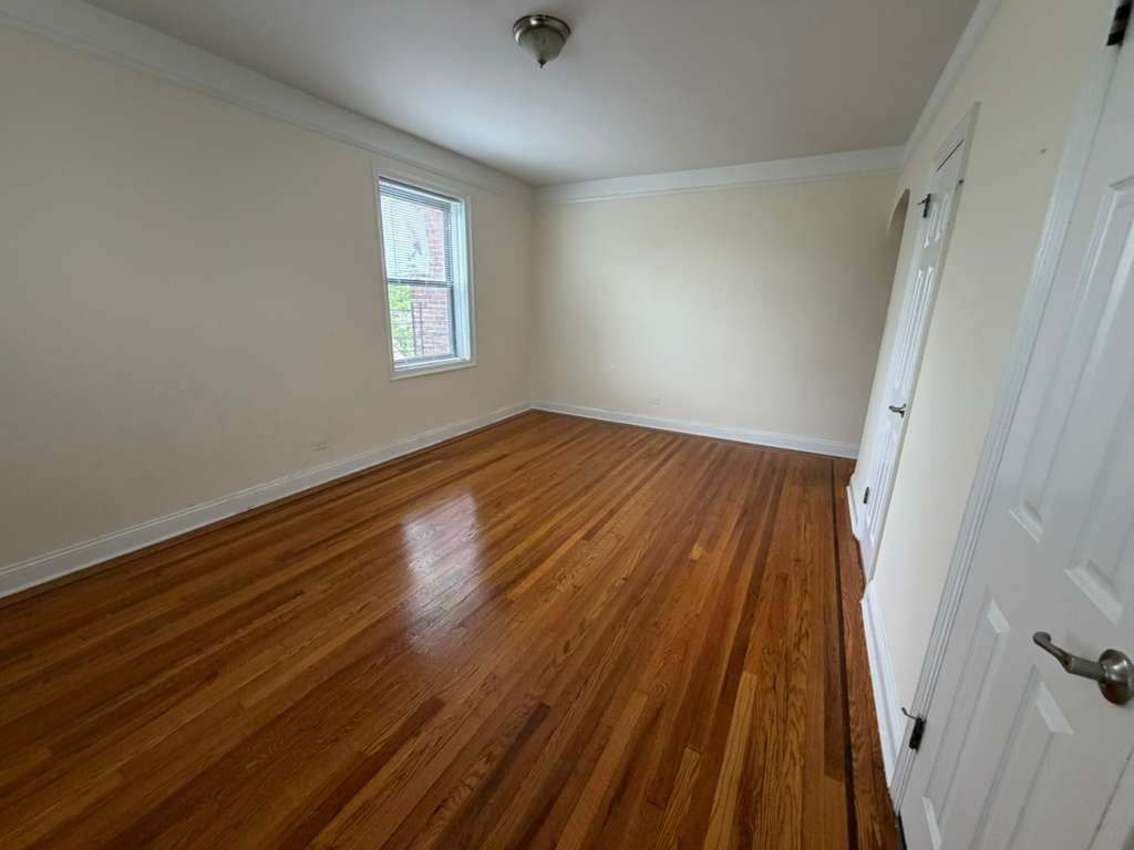 Apartment Highland Avenue Queens, NY 11432, MLS-RD5670-2