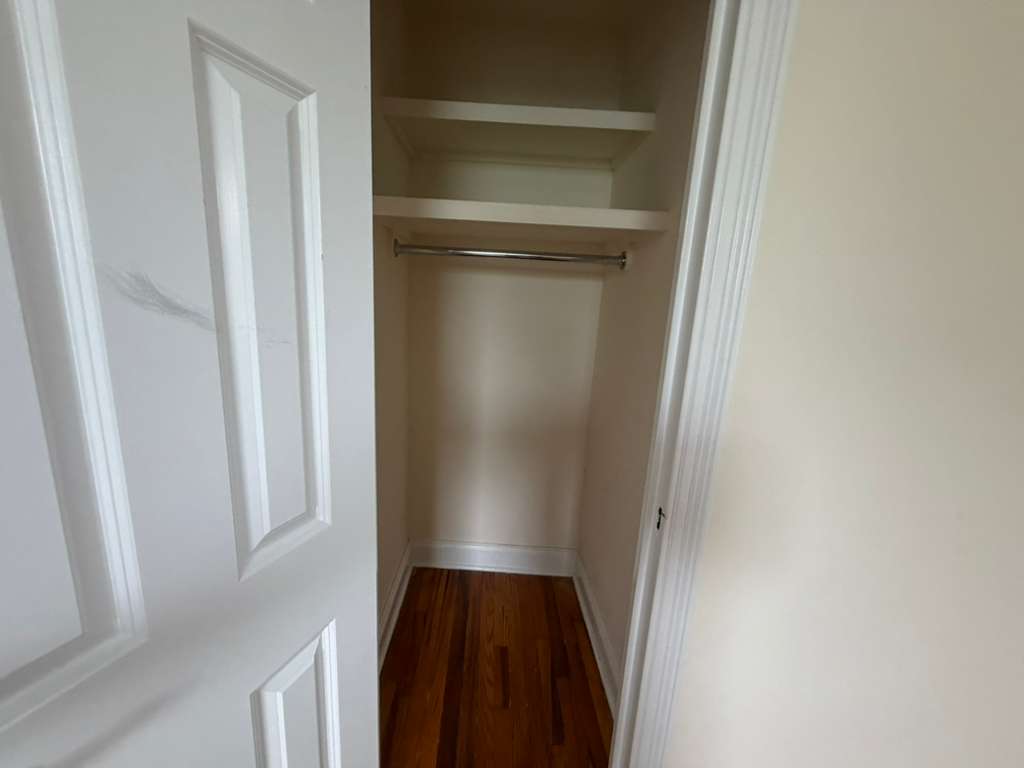 Apartment Highland Avenue Queens, NY 11432, MLS-RD5670-9