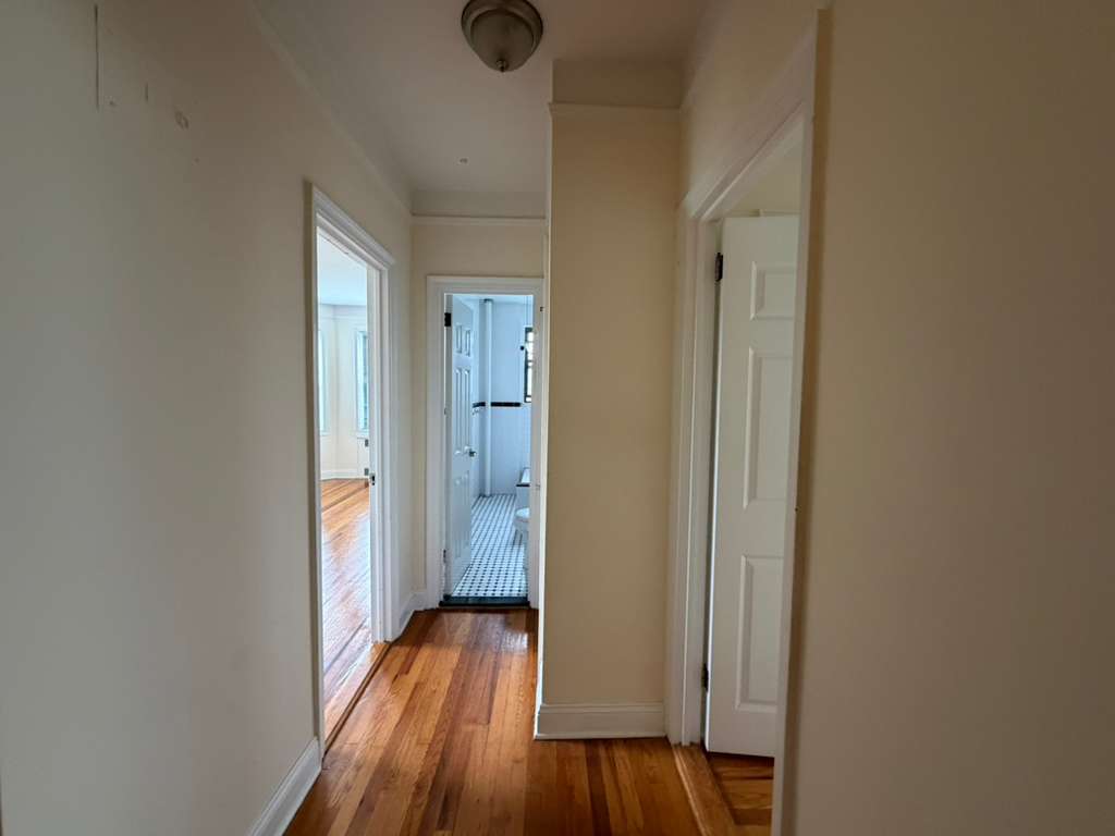 Apartment Highland Avenue Queens, NY 11432, MLS-RD5670-11