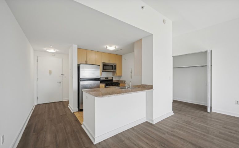 Apartment 89th Avenue  Queens, NY 11432, MLS-RD5675-5