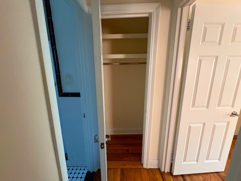 Apartment Highland Avenue Queens, NY 11432, MLS-RD5682-5