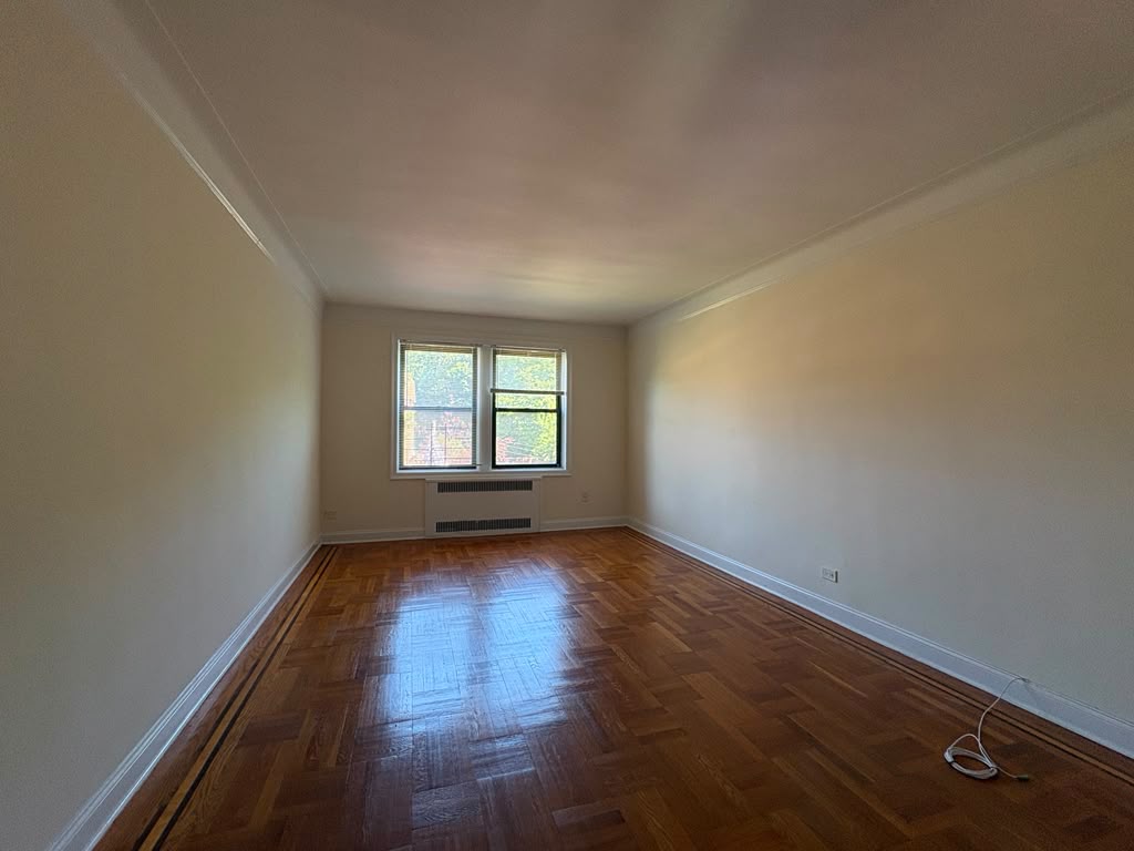 Apartment Highland Avenue Queens, NY 11432, MLS-RD5682-13