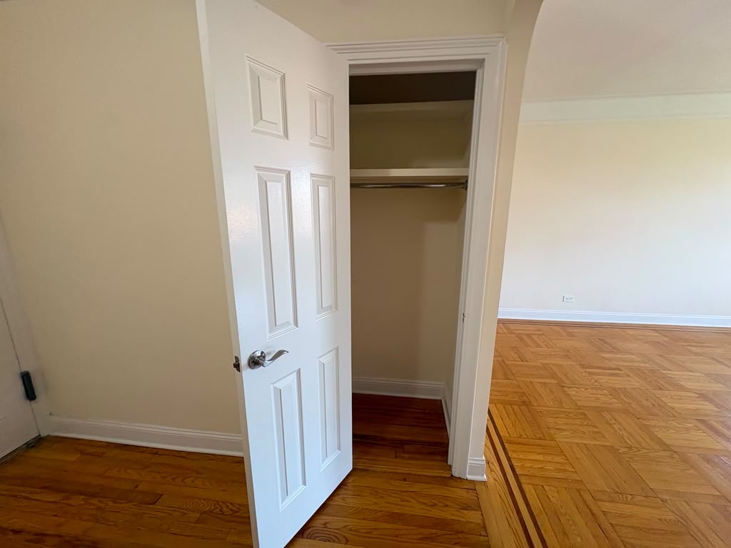 Apartment Highland Avenue Queens, NY 11432, MLS-RD5683-4