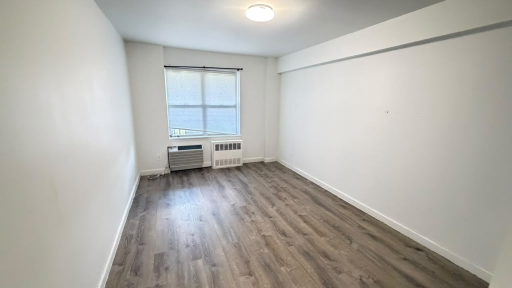Apartment Bell Blvd Queens, NY 11360, MLS-RD5692-9