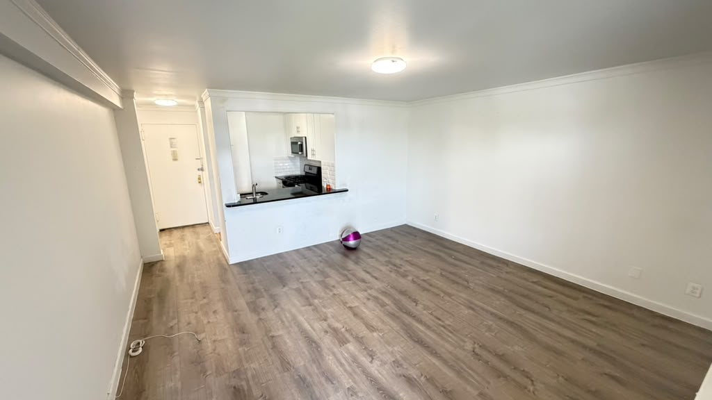 Apartment Bell Blvd Queens, NY 11360, MLS-RD5692-14
