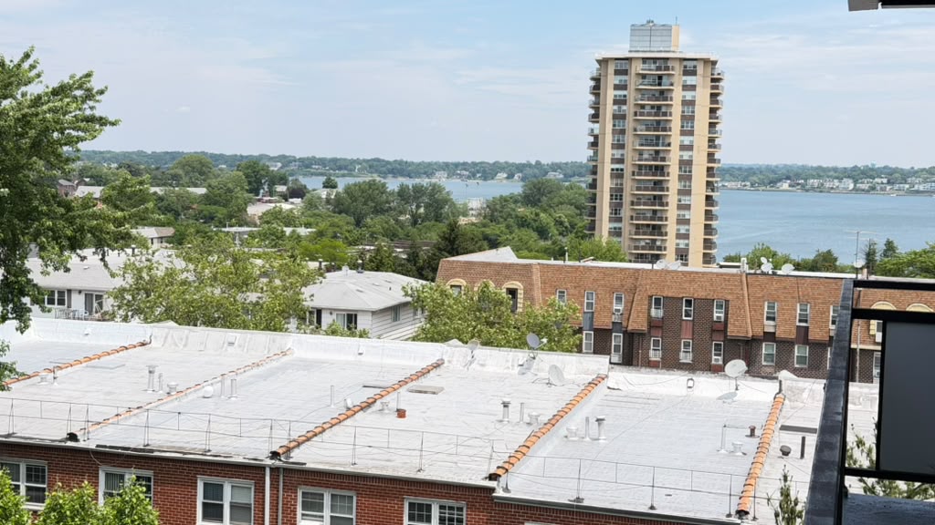 Apartment Bell Blvd Queens, NY 11360, MLS-RD5692-19