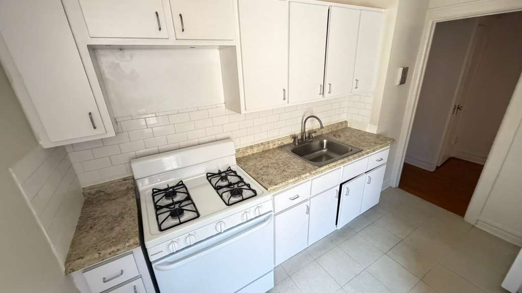 Apartment 35th Avenue Queens, NY 11372, MLS-RD5710-4