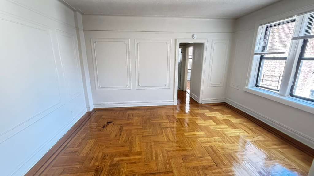 Apartment 35th Avenue Queens, NY 11372, MLS-RD5710-8