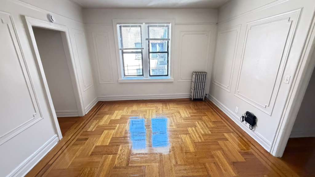 Apartment 35th Avenue Queens, NY 11372, MLS-RD5710-11