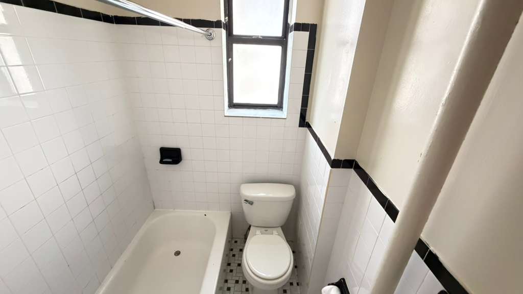 Apartment 35th Avenue Queens, NY 11372, MLS-RD5710-14